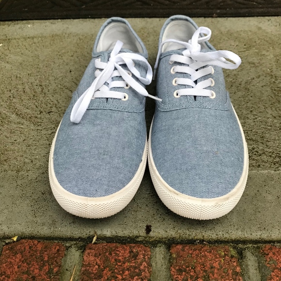 h&m white canvas shoes